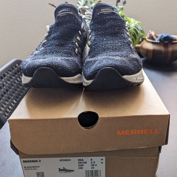 Merrell hiking shoes - Picture 5 of 5